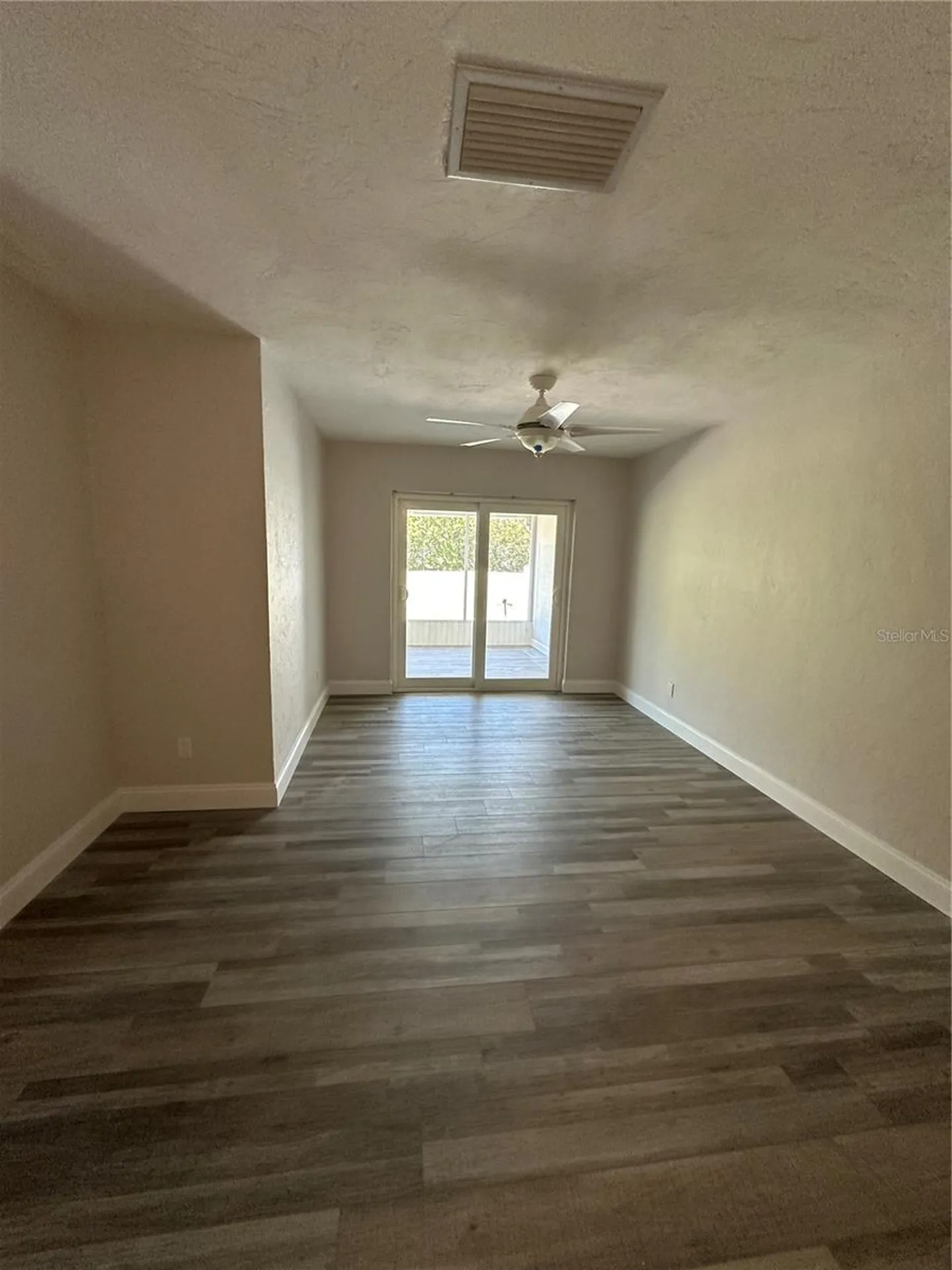 143 N Boca Ciega Point St Petersburg FL 33708
