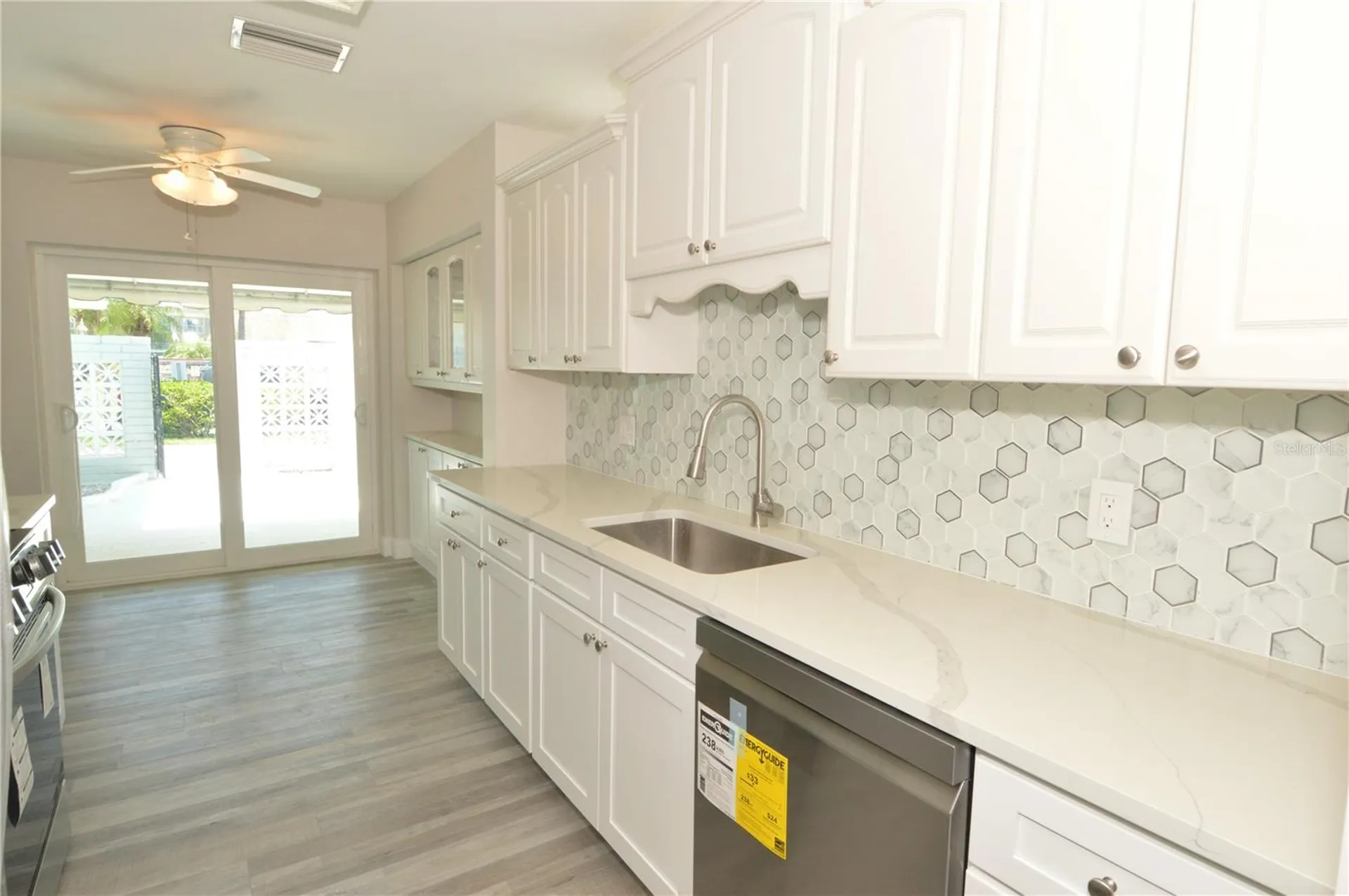 143 N Boca Ciega Point St Petersburg FL 33708