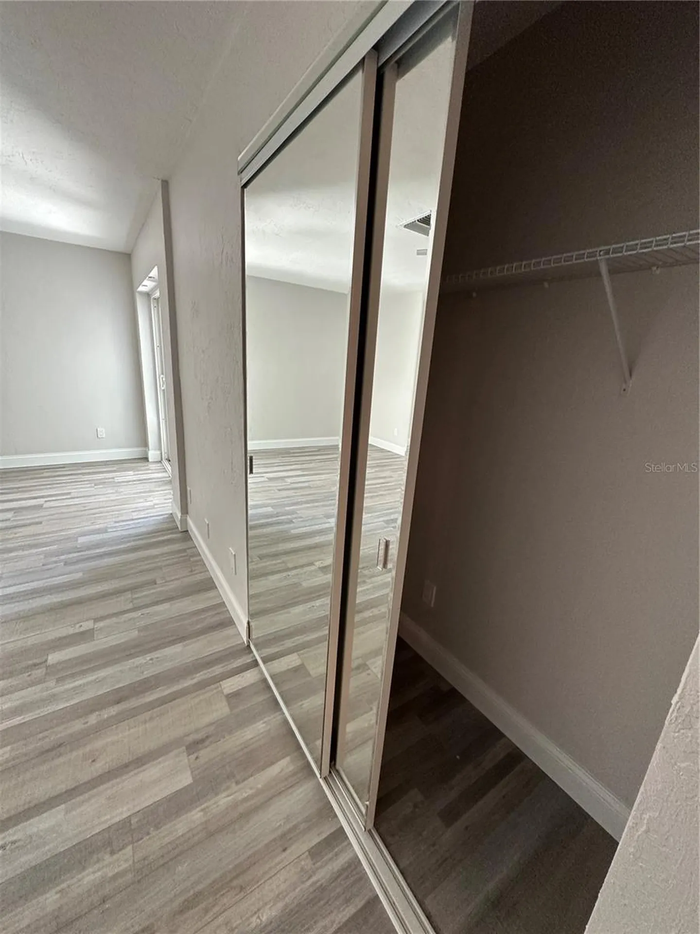 143 N Boca Ciega Point St Petersburg FL 33708