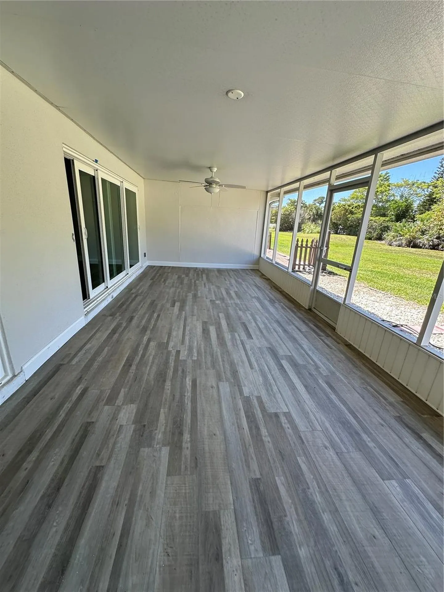 143 N Boca Ciega Point St Petersburg FL 33708