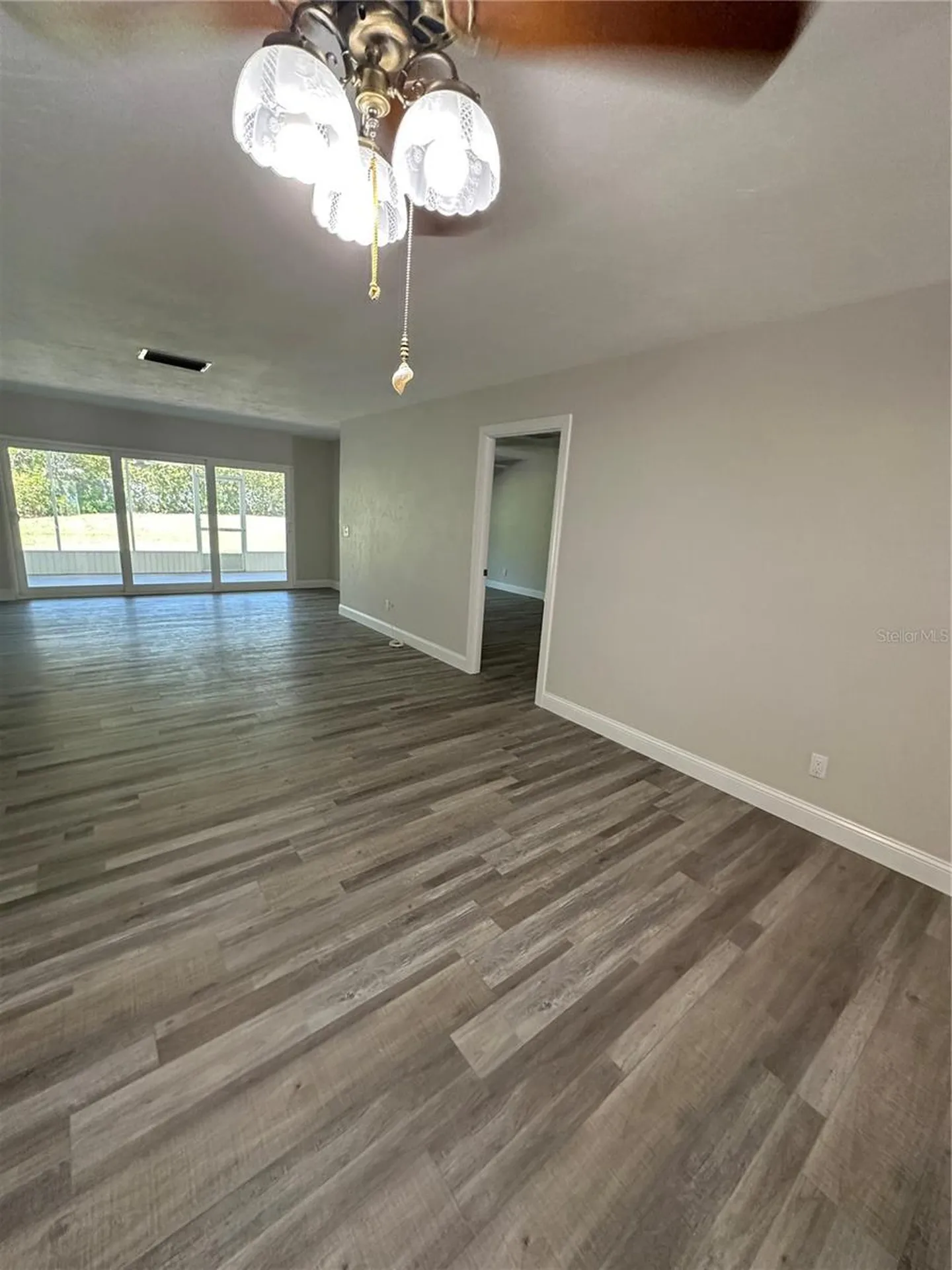 143 N Boca Ciega Point St Petersburg FL 33708