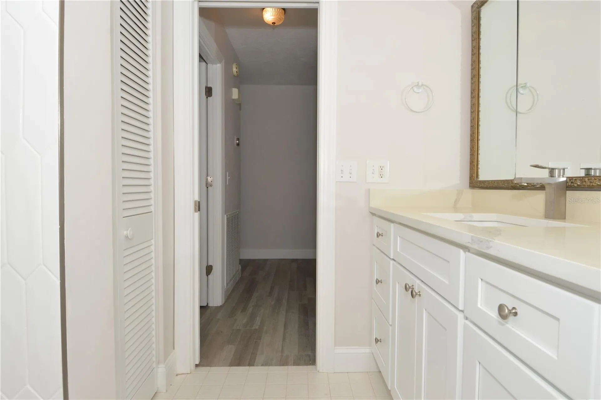 143 N Boca Ciega Point St Petersburg FL 33708