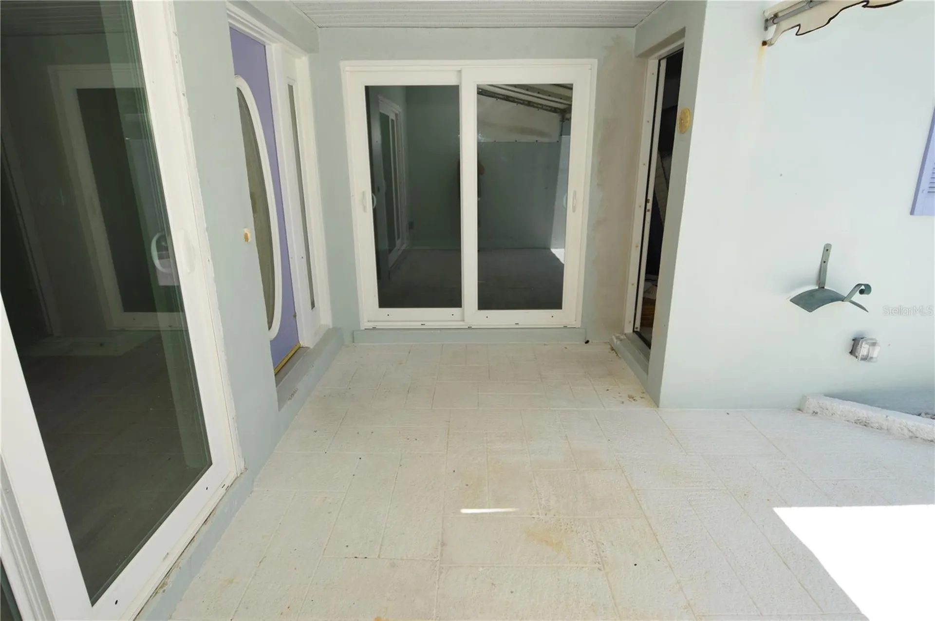 143 N Boca Ciega Point St Petersburg FL 33708