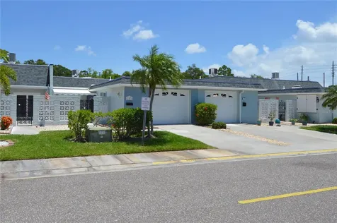 143 N Boca Ciega Point St Petersburg FL 33708