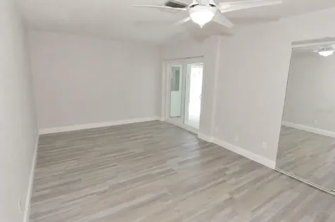 143 N Boca Ciega Point St Petersburg FL 33708