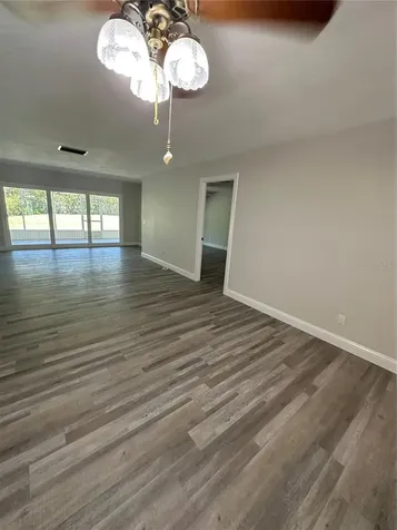 143 N Boca Ciega Point St Petersburg FL 33708