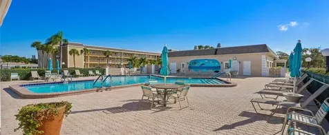 143 N Boca Ciega Point St Petersburg FL 33708