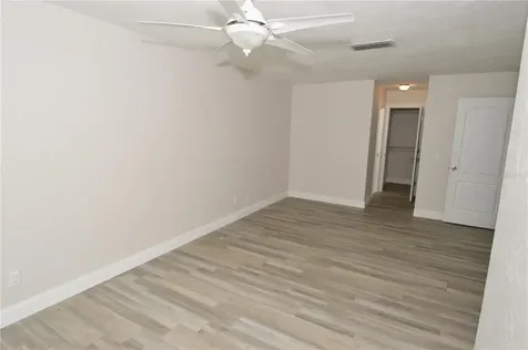 143 N Boca Ciega Point St Petersburg FL 33708