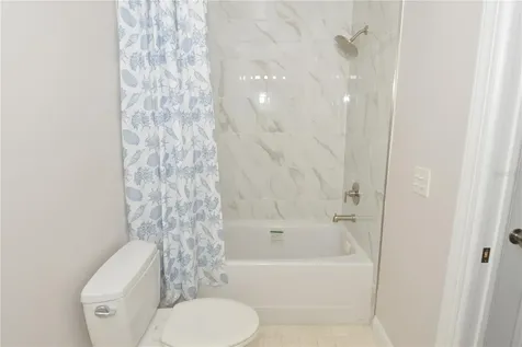 143 N Boca Ciega Point St Petersburg FL 33708