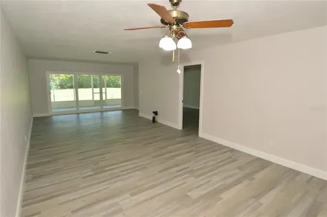 143 N Boca Ciega Point St Petersburg FL 33708