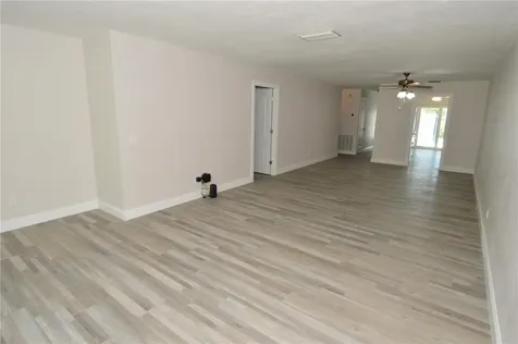 143 N Boca Ciega Point St Petersburg FL 33708
