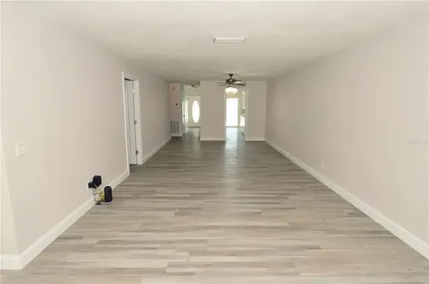 143 N Boca Ciega Point St Petersburg FL 33708