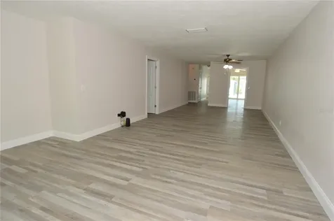 143 N Boca Ciega Point St Petersburg FL 33708