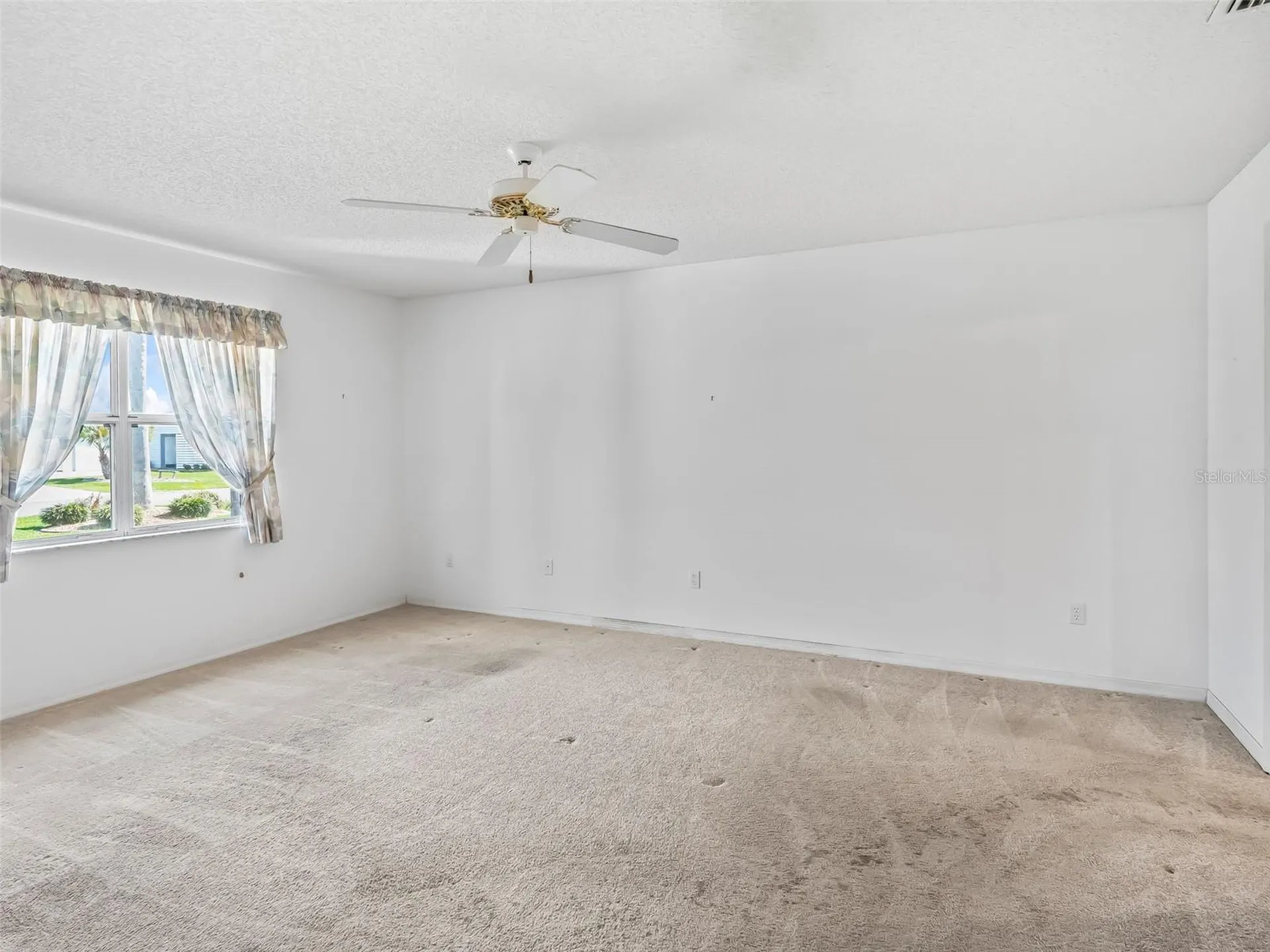 877 Cortez Avenue The Villages FL 32159
