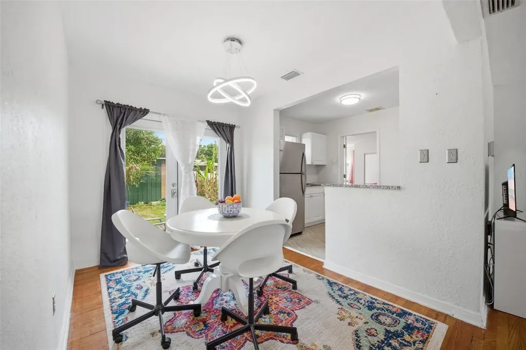 310 40th Street S St Petersburg FL 33711