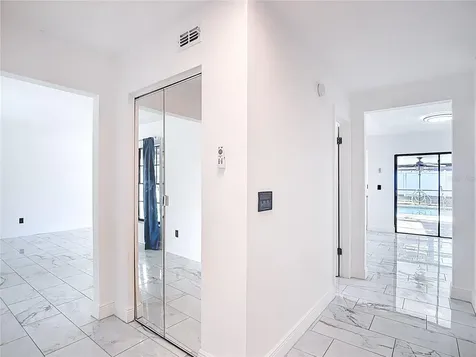 4012 Braesgate Lane Tampa FL 33624