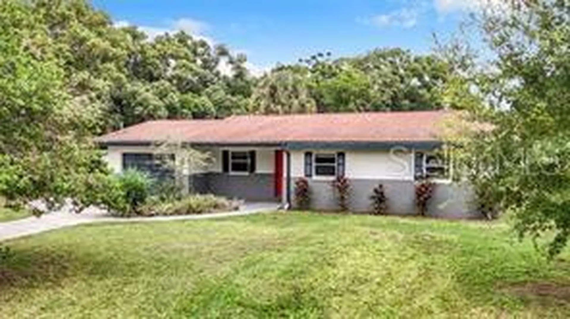 8923 N Arrawana Avenue Tampa FL 33614
