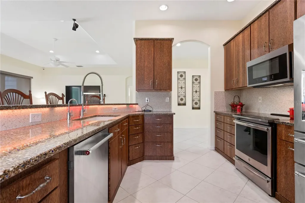 7005 Goldrush Lane Bradenton FL 34201