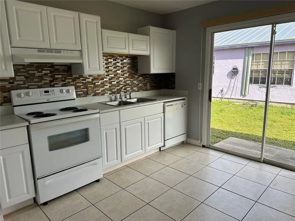 425 Ricold Terrace Port Charlotte FL 33954