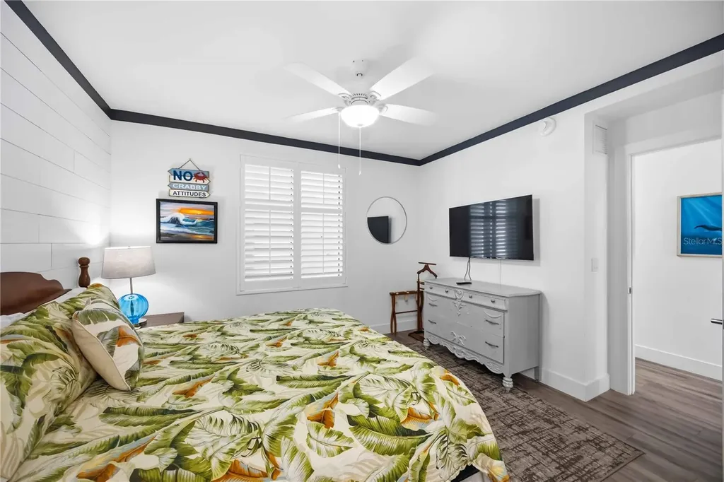 1703 N Tamiami Trail Sarasota FL 34234