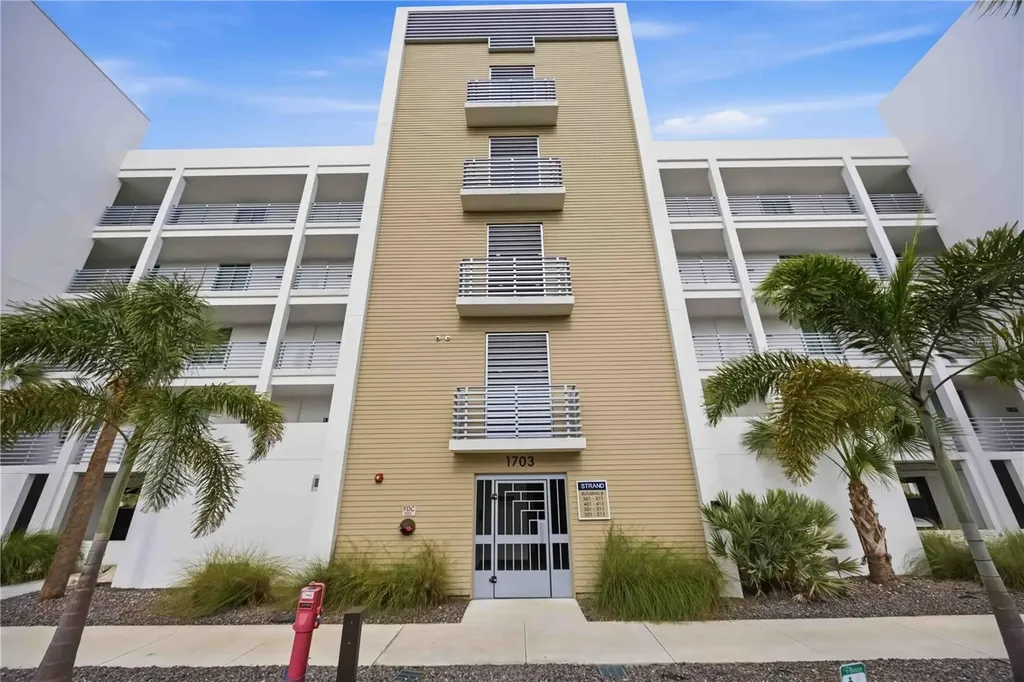 1703 N Tamiami Trail Sarasota FL 34234
