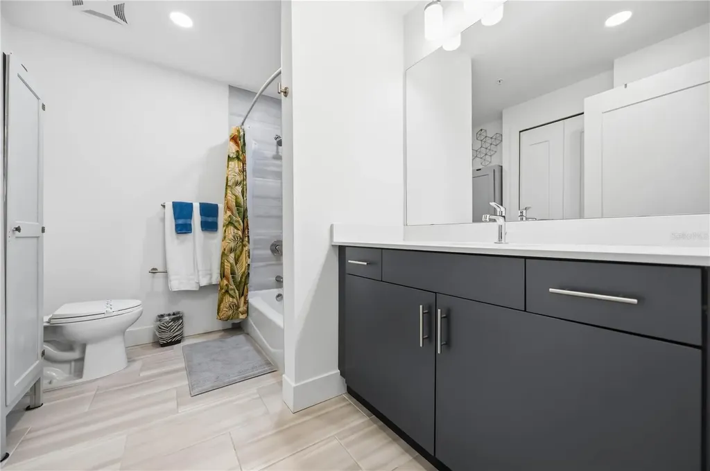1703 N Tamiami Trail Sarasota FL 34234