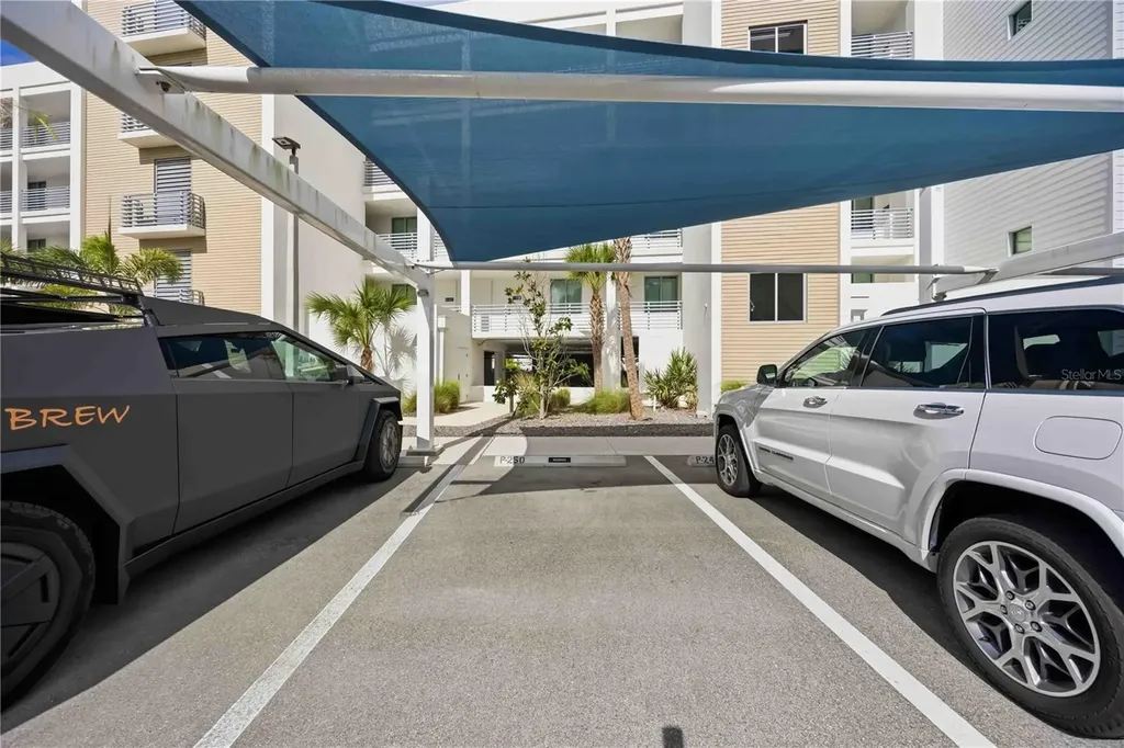 1703 N Tamiami Trail Sarasota FL 34234