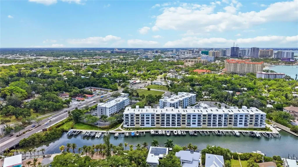 1703 N Tamiami Trail Sarasota FL 34234