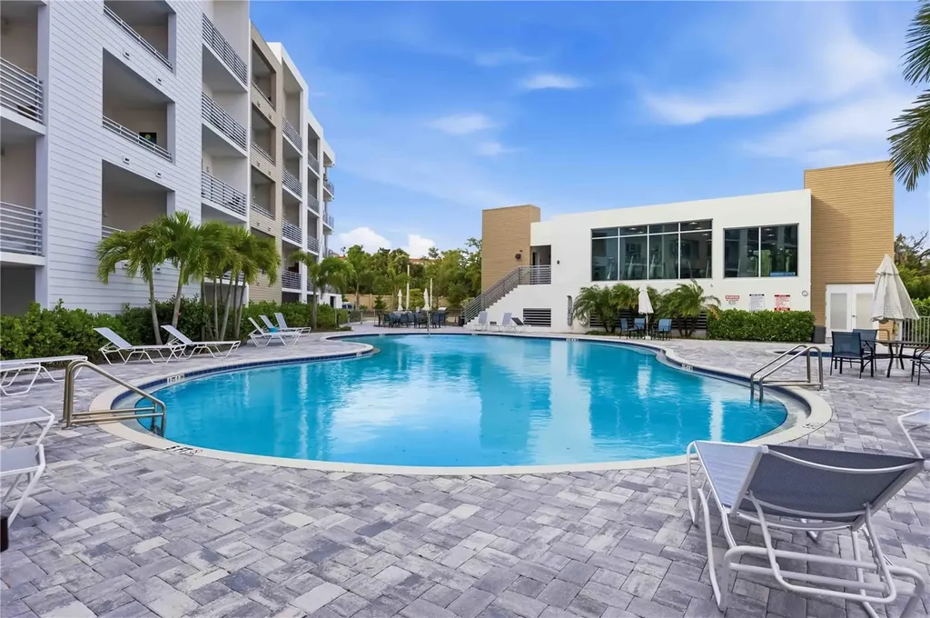 1703 N Tamiami Trail Sarasota FL 34234