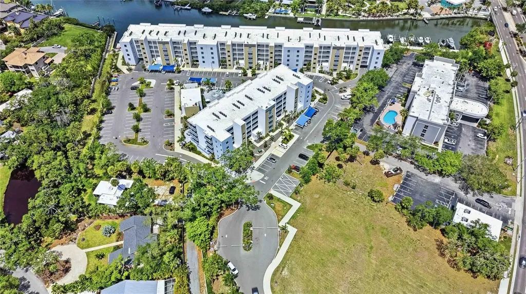 1703 N Tamiami Trail Sarasota FL 34234