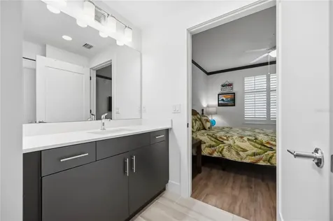 1703 N Tamiami Trail Sarasota FL 34234