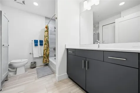 1703 N Tamiami Trail Sarasota FL 34234