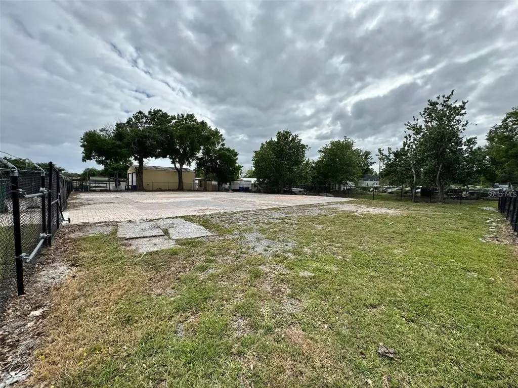 580 Fairvilla Road Orlando FL 32808