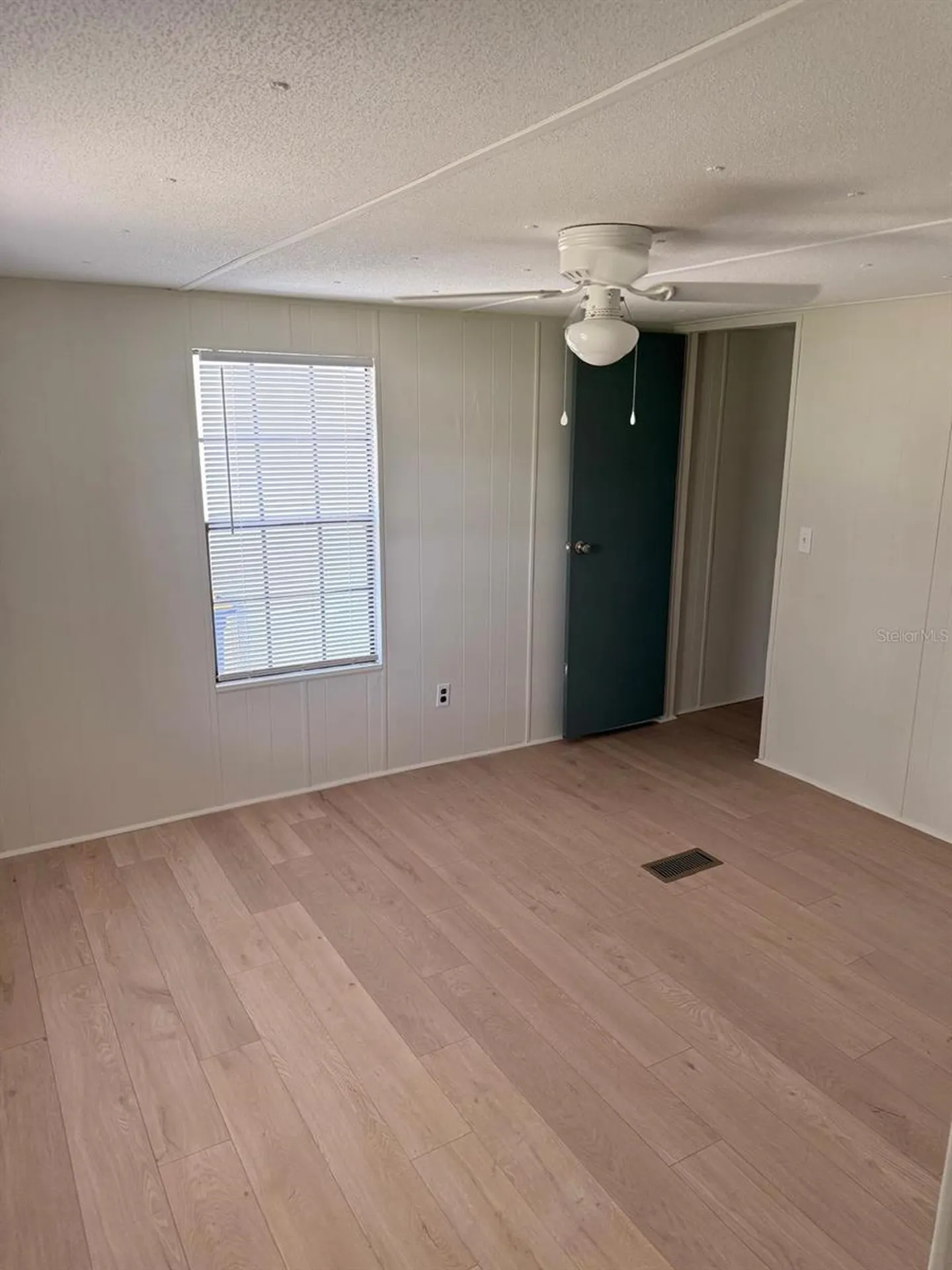 37021 Pauls Drive Zephyrhills FL 33541