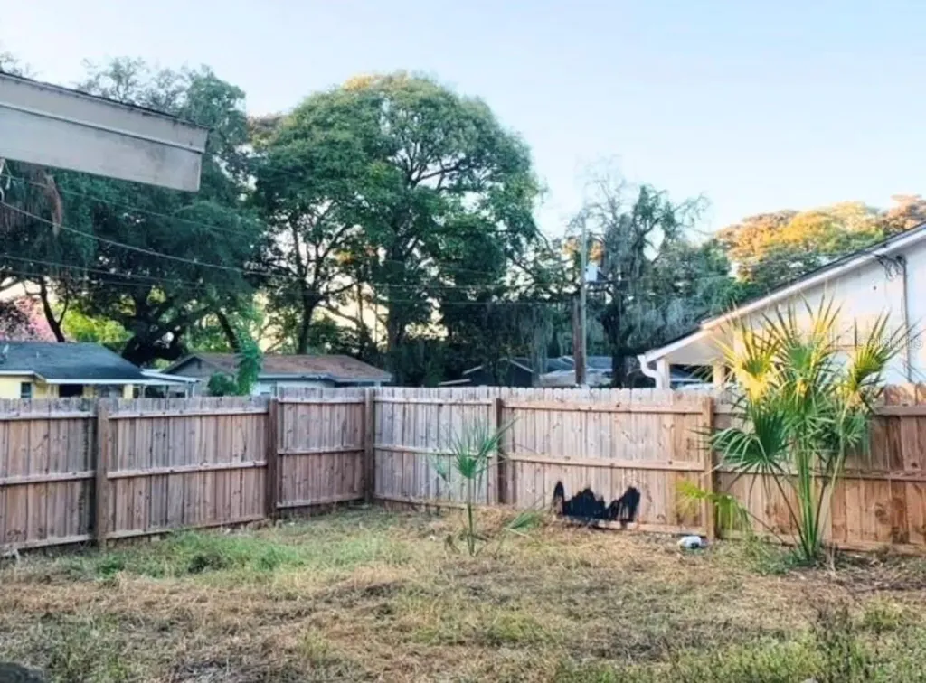 1502 E Sewaha Street Tampa FL 33612