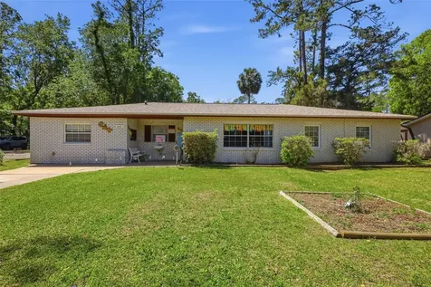 601 N Peach Street Bunnell FL 32110
