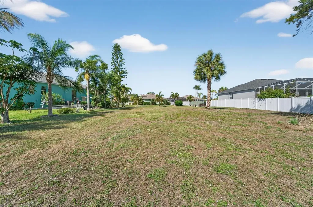 806 Greenview Drive Apollo Beach FL 33572