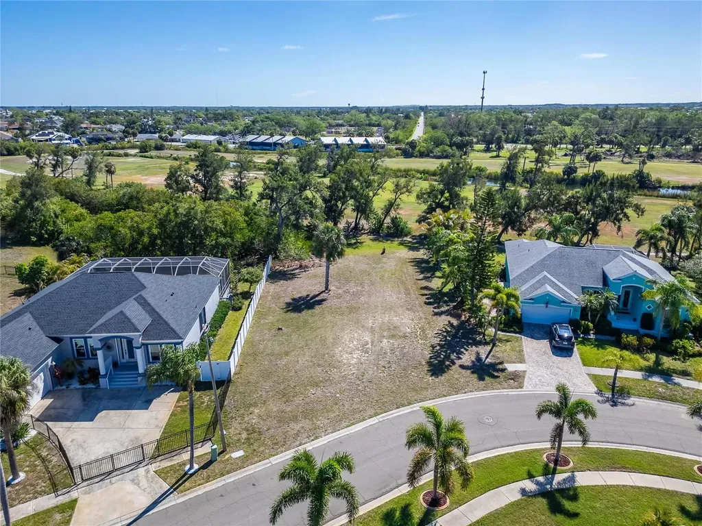 806 Greenview Drive Apollo Beach FL 33572