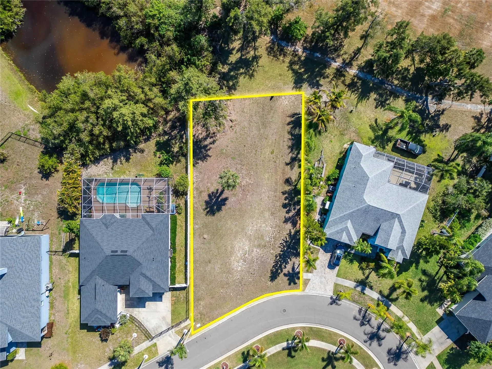 806 Greenview Drive Apollo Beach FL 33572