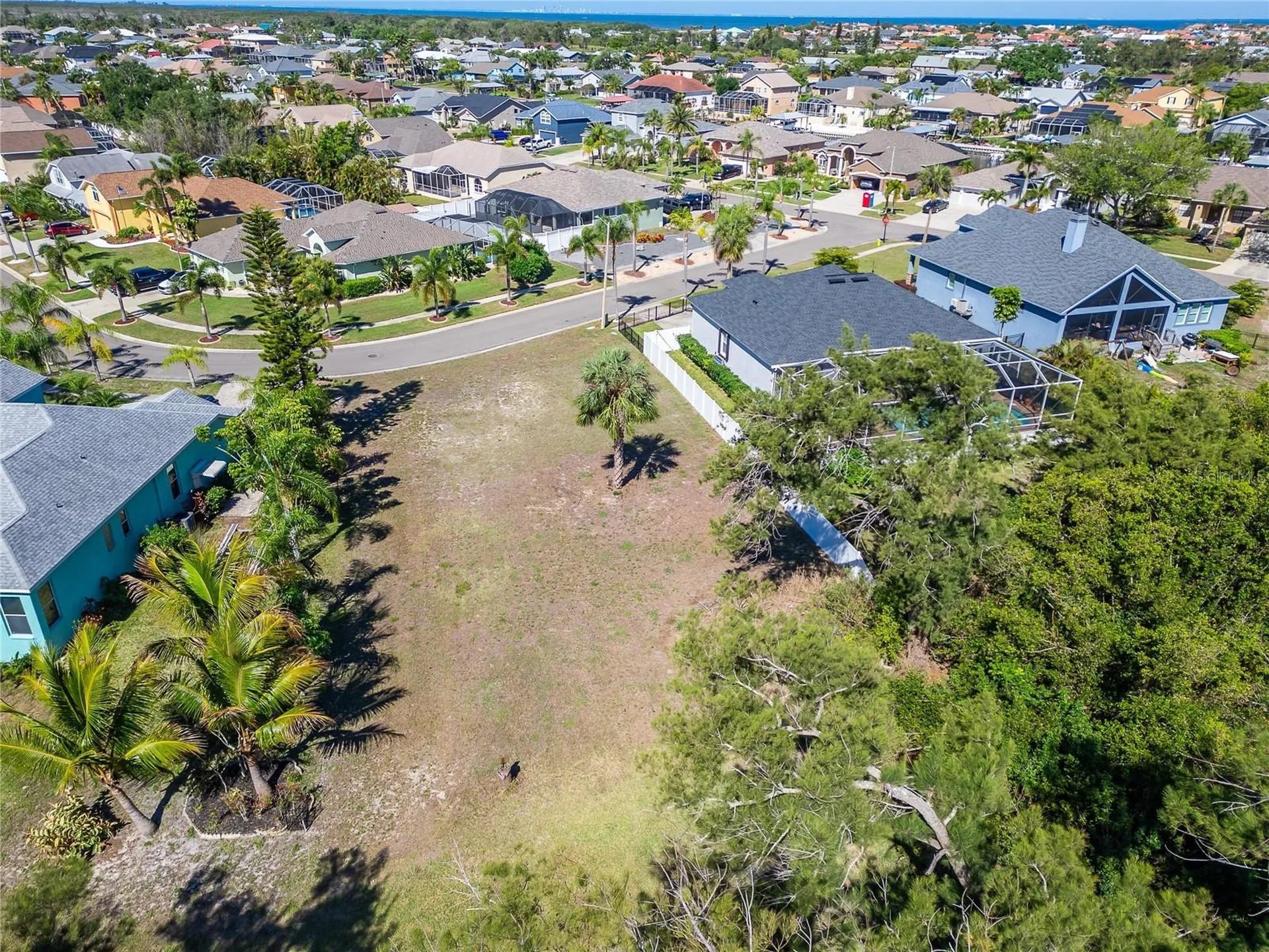 806 Greenview Drive Apollo Beach FL 33572