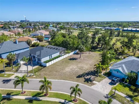 806 Greenview Drive Apollo Beach FL 33572