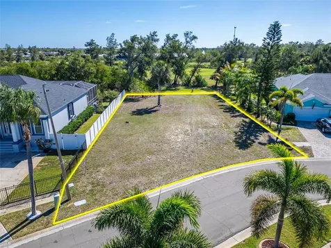 806 Greenview Drive Apollo Beach FL 33572