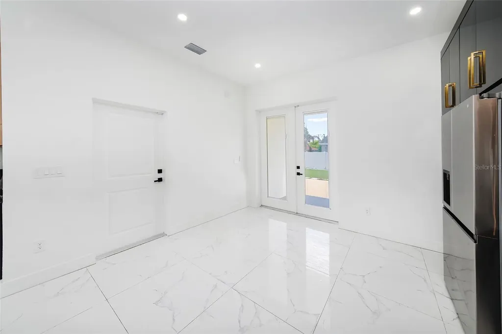 902 W Sligh Avenue Tampa FL 33604