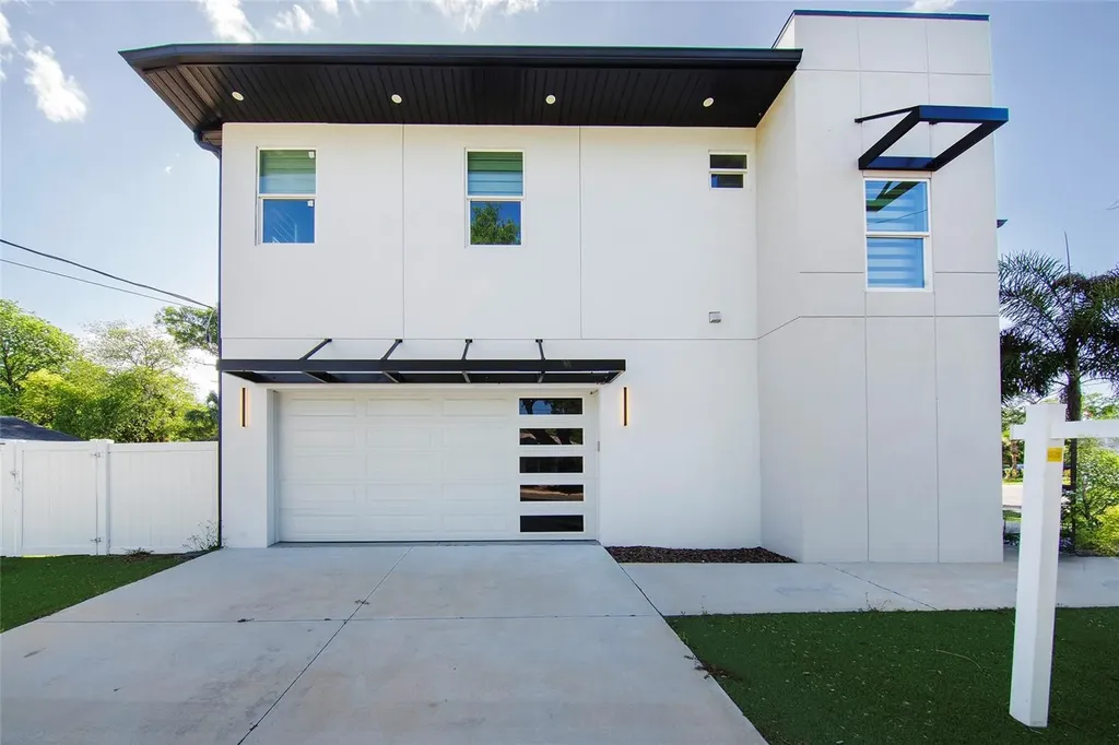 902 W Sligh Avenue Tampa FL 33604