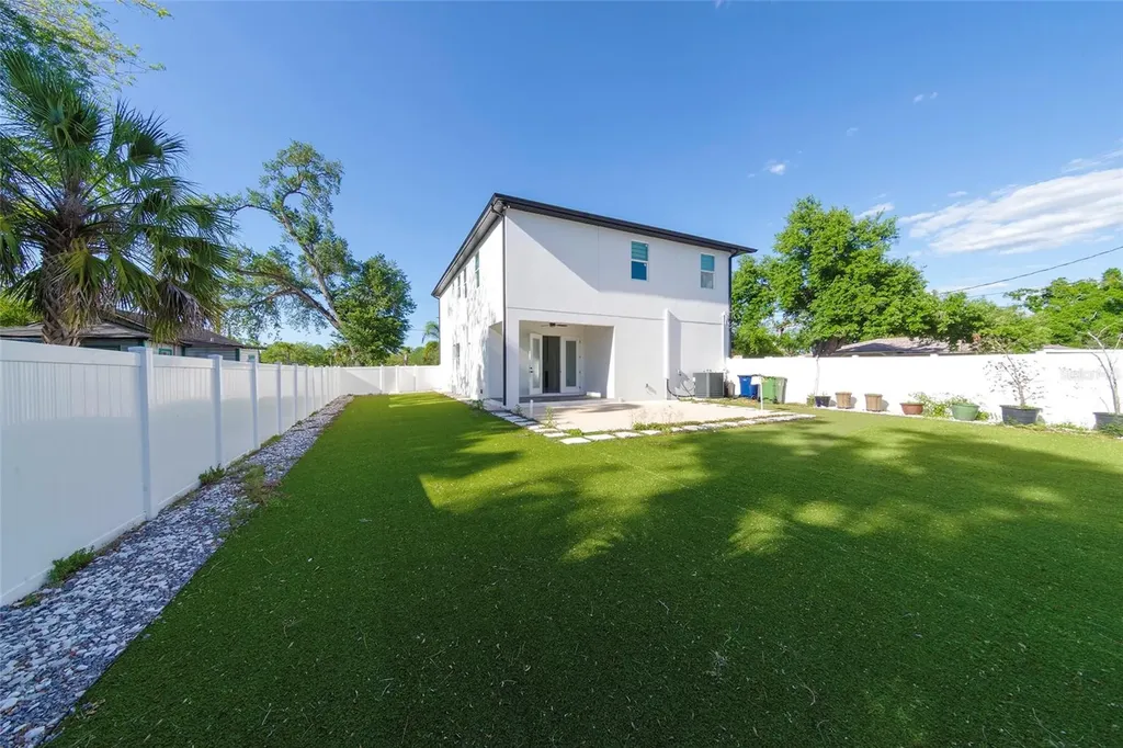 902 W Sligh Avenue Tampa FL 33604
