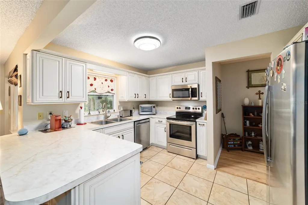 9040 SW 87th Avenue Ocala FL 34481