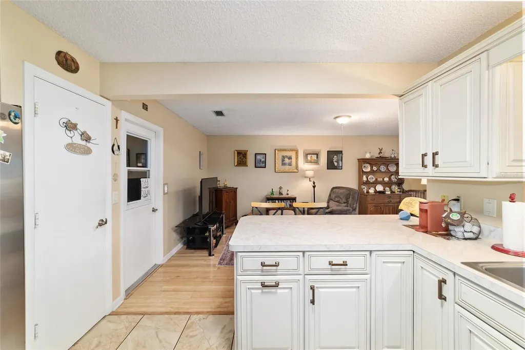 9040 SW 87th Avenue Ocala FL 34481