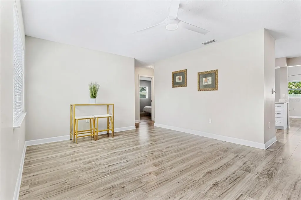 5127 Caesar Way S St Petersburg FL 33712
