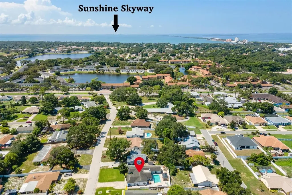 5127 Caesar Way S St Petersburg FL 33712