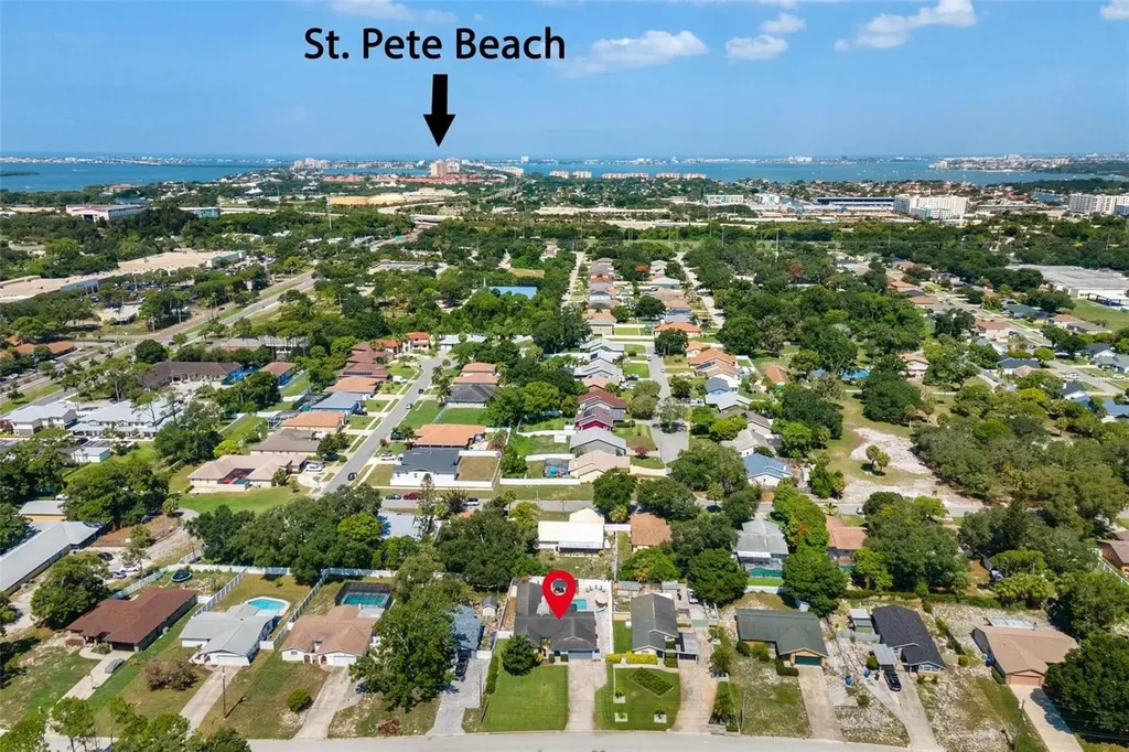 5127 Caesar Way S St Petersburg FL 33712